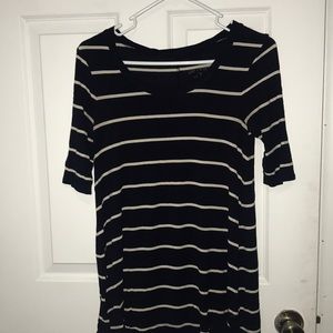 Soft and sexy American eagle tee!